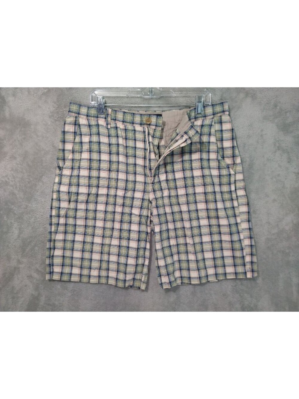 Banana Republic Shorts Mens 36 x 10 Green Plaid Flat Front Cotton Casual